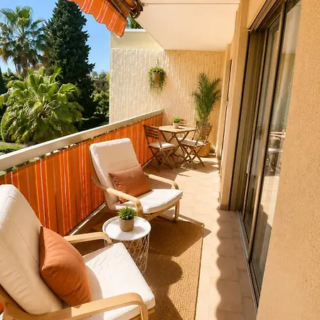 Escale Eucalyptus - Pool & Private Parking Apartment