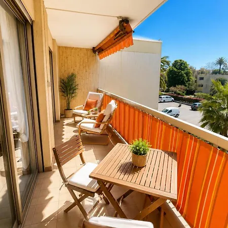Escale Eucalyptus - Pool & Private Parking Apartment
